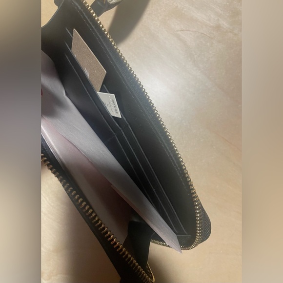 Madewell Essential Zip Clutch - Picture 5 of 5